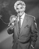 Ah!...la sentiste!...(¿)_Dennis Farina.jpg